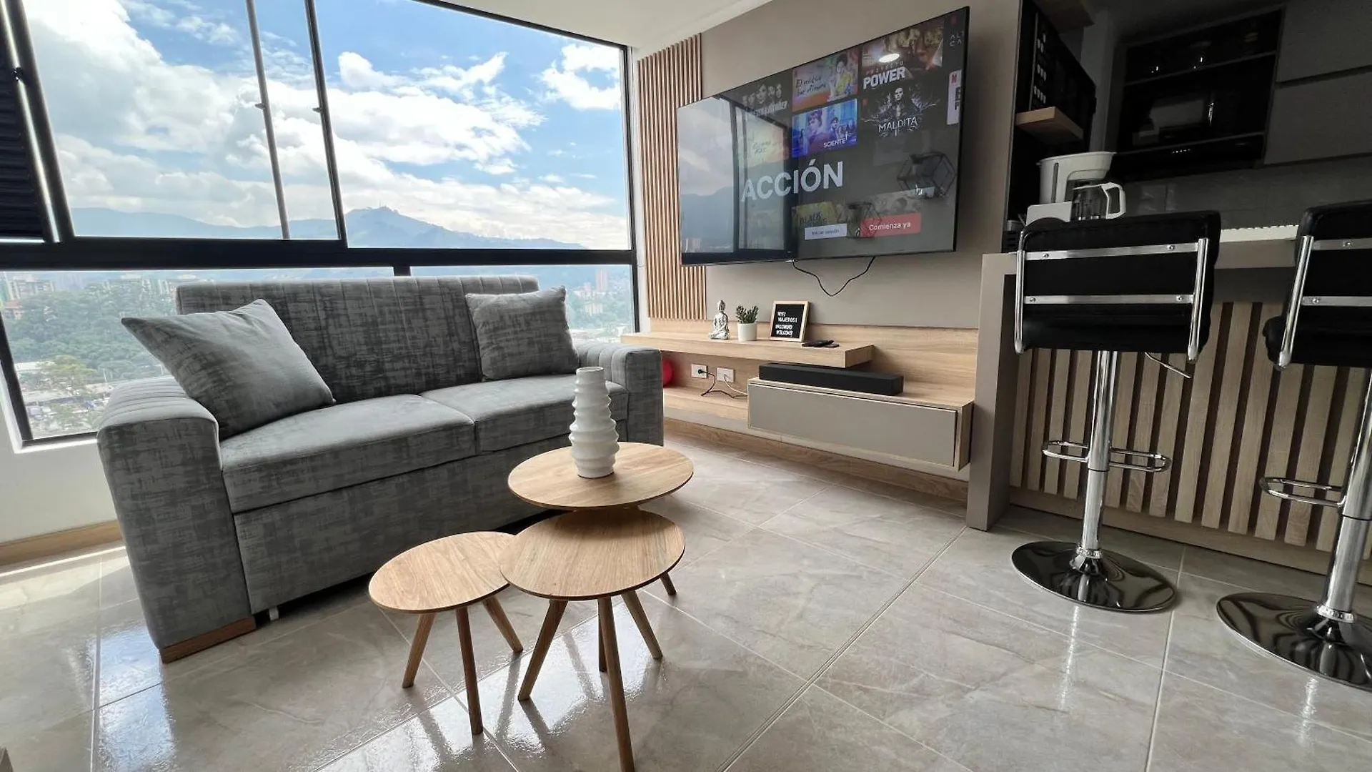 Apartment Apto Moderno,Tranquilo, Avenida Las Vegas, Cerca Al Metro, A 20 Min De Provenza Sabaneta