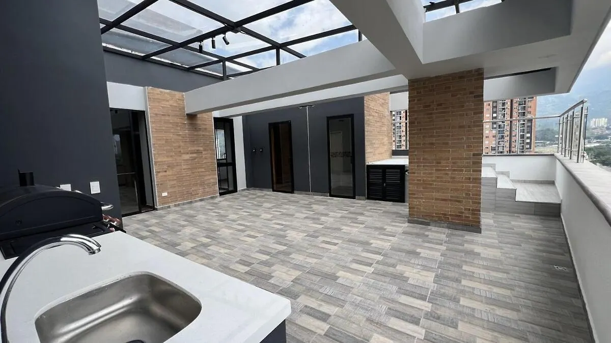 Apto Moderno,Tranquilo, Avenida Las Vegas, Cerca Al Metro, A 20 Min De Provenza Sabaneta Apartment